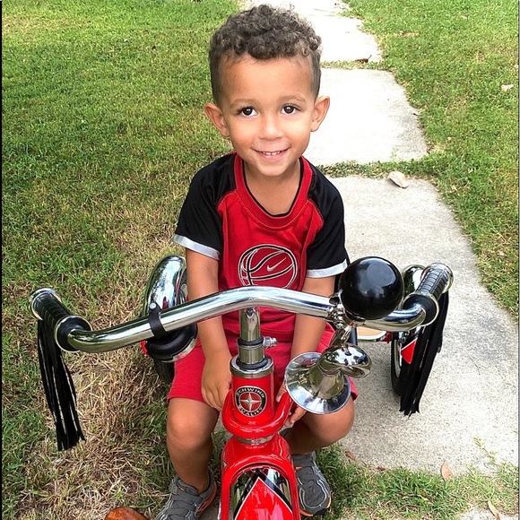 Meet the Posher - Picture 16 of 16